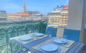 Mikain Terrace Cathedral View With Free Parking & Air Cond
