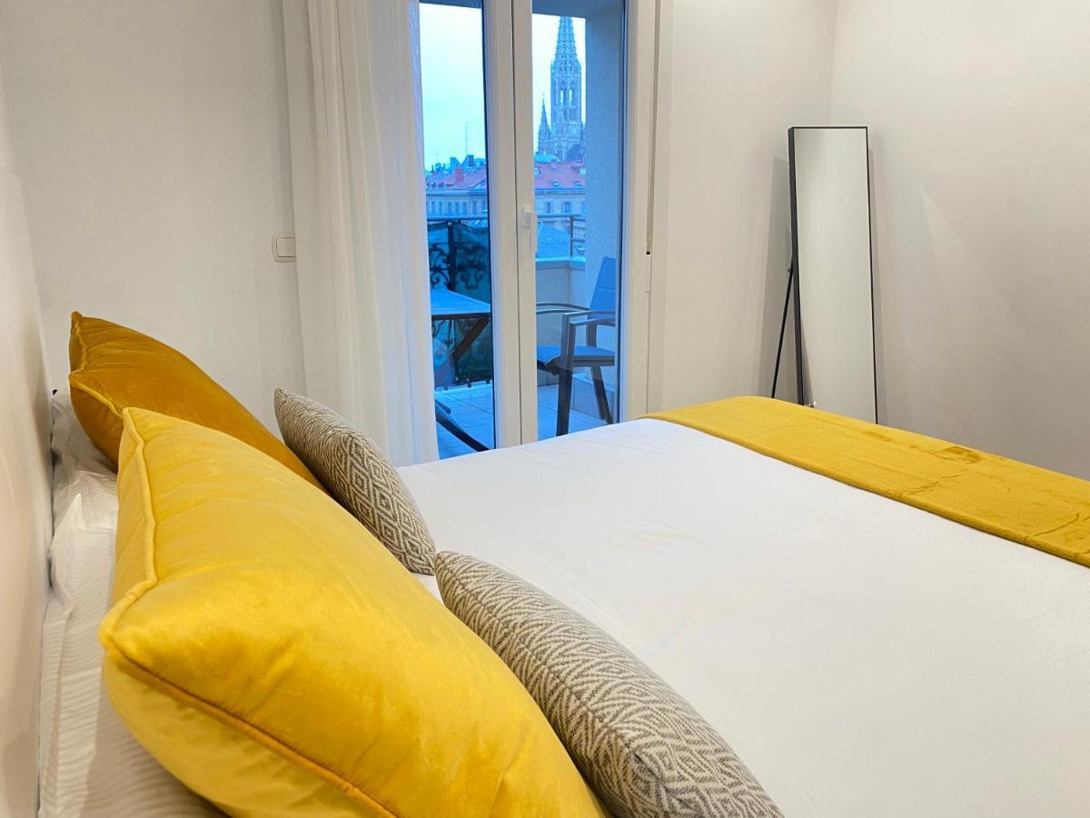 Mikain Terrace Cathedral View With Free Parking & Air Cond Apartment San Sebastián Exterior photo