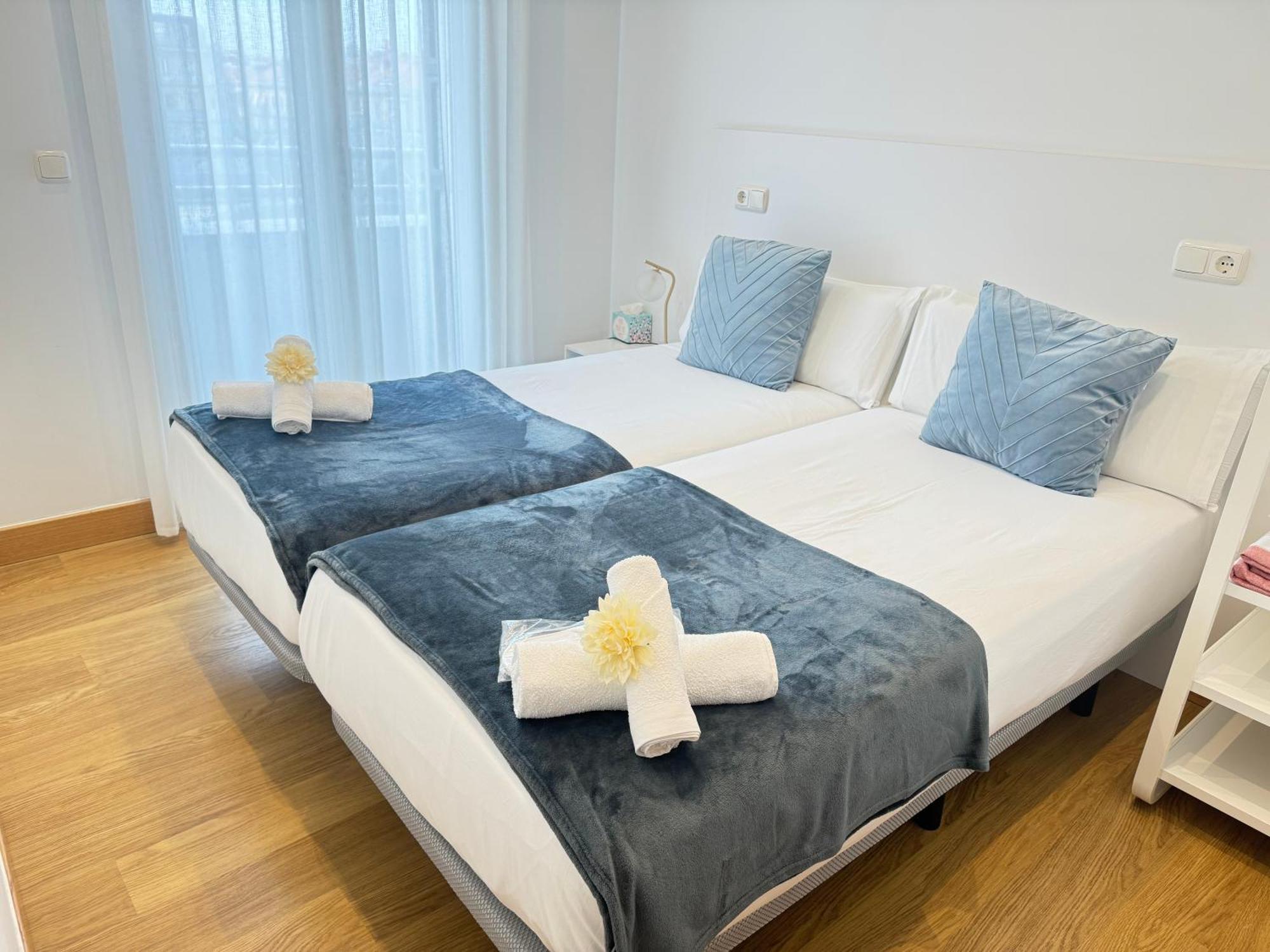 Mikain Terrace Cathedral View With Free Parking & Air Cond Apartment San Sebastián Exterior photo