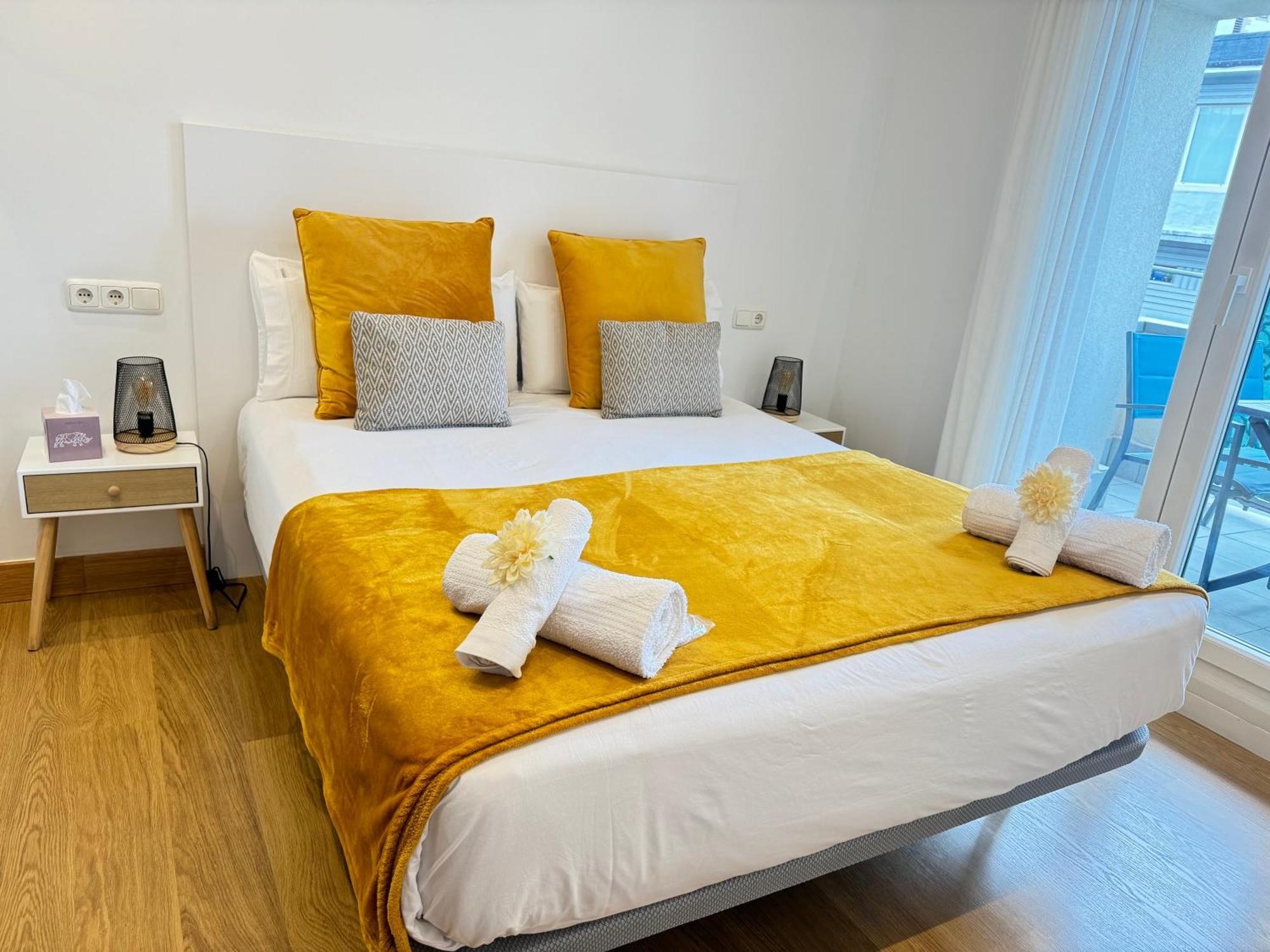 Mikain Terrace Cathedral View With Free Parking & Air Cond Apartment San Sebastián Exterior photo